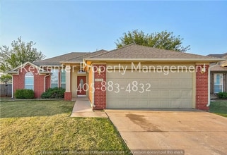 Building Photo - 2404 NW 161st St