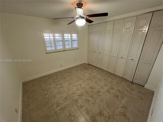 Building Photo - 5550 NW 61st St