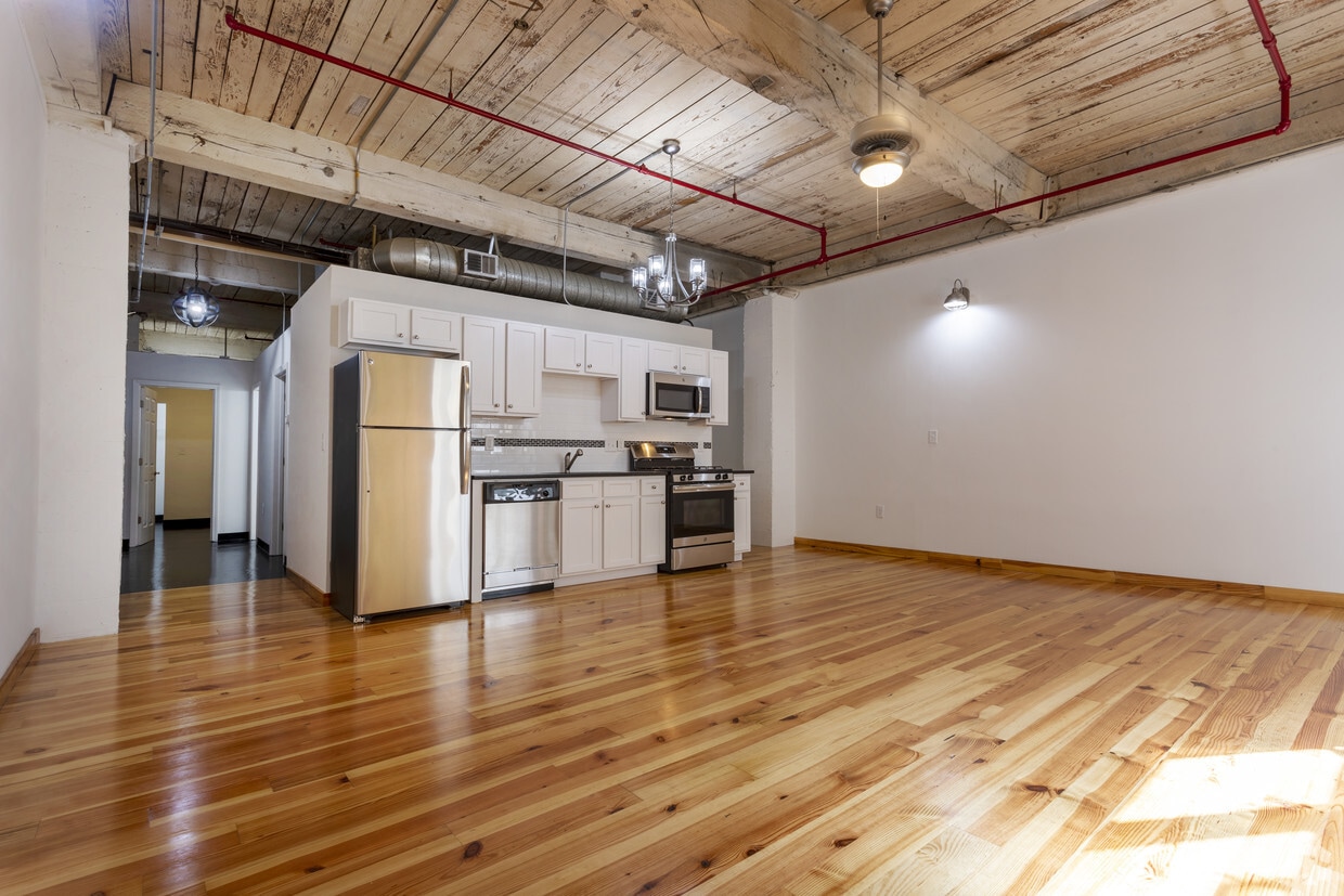 Brumby Lofts Apartments in Marietta, GA