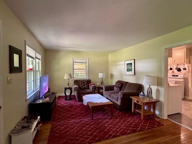 Photo - 403A Smith Apartment