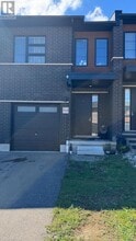 Building Photo - 928 Robert Ferrie Dr