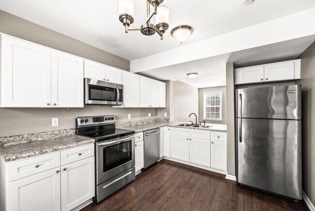 Foto del edificio - 7213 Rosemary Ct