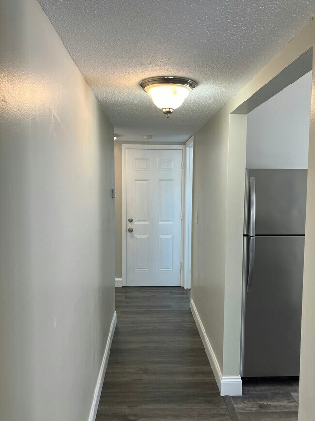 Foto del edificio - 5720 Gallatin Ln