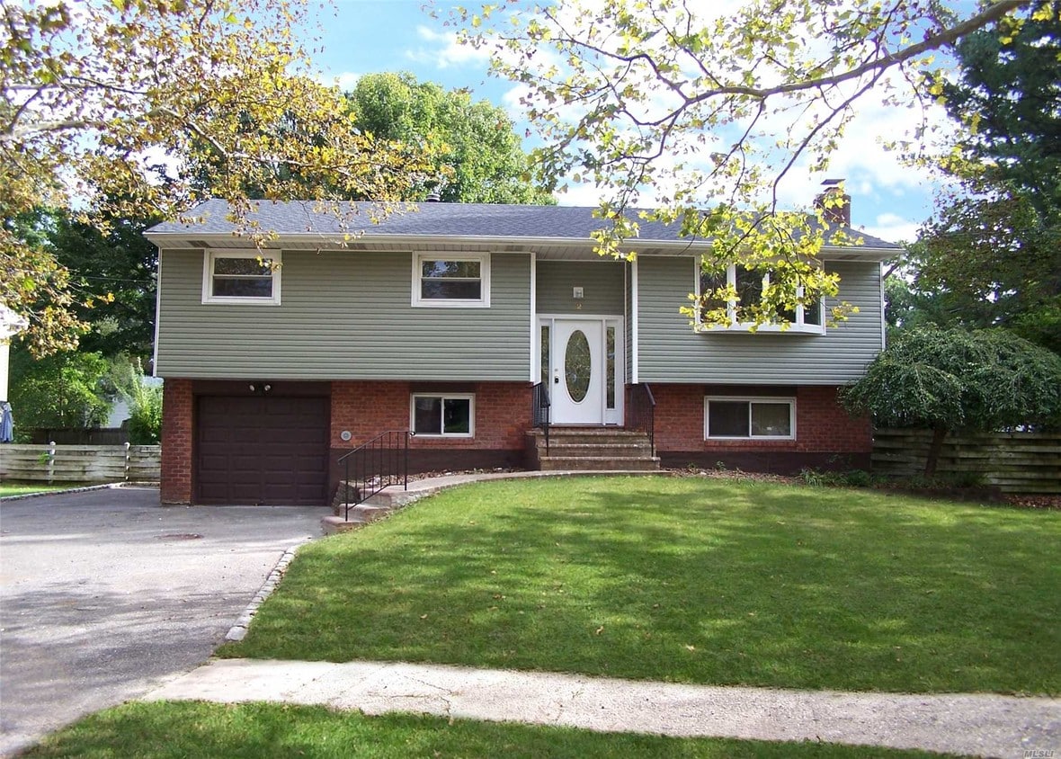 2 Alice Ln, Commack, NY 11725 House Rental in Commack, NY