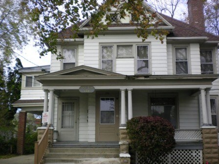 Primary Photo - 772 W Lincoln Blvd