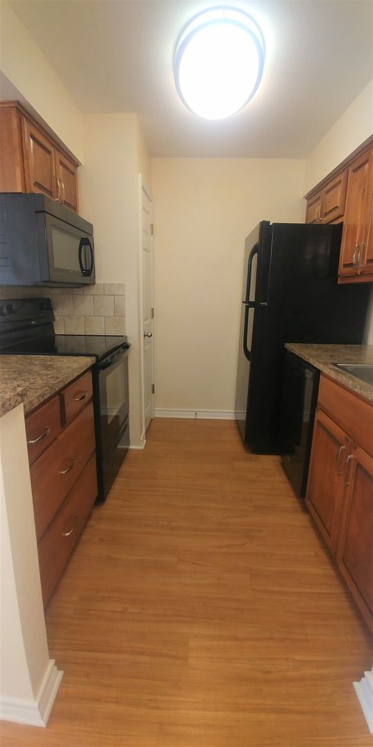 Foto del edificio - College Station - 1 bedroom / 1 bath - Cripple Creek Condos - IN GREAT LOCATION