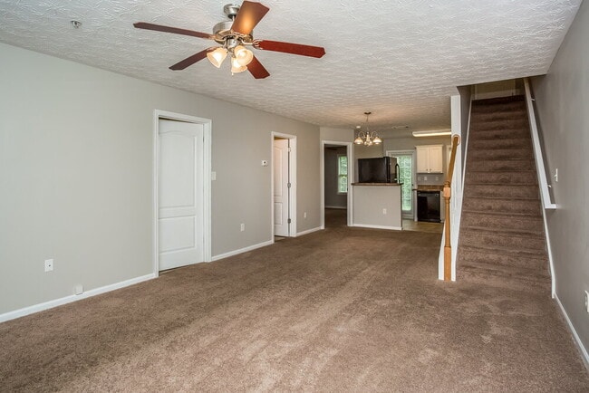 Foto del edificio - 1051 Wedgewood Ct NE