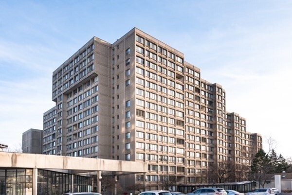 Building Photo - 250 Hammond Pond Pkwy