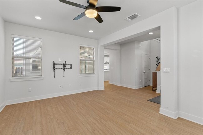 Foto del edificio - 8707 Alderman Dr.