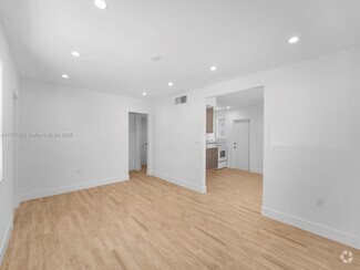 Building Photo - 236 NW 41st Ave