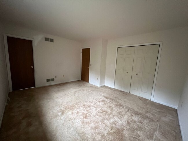 Building Photo - Spacious Raised Rancher with Two-Car Garage