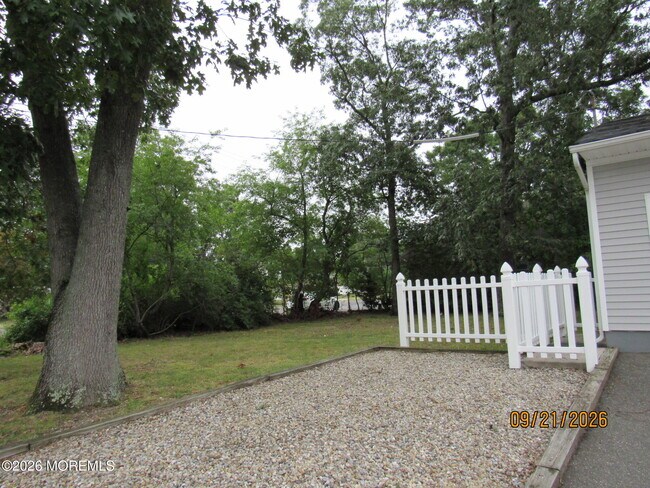 Foto del edificio - 255 Dogwood Ln