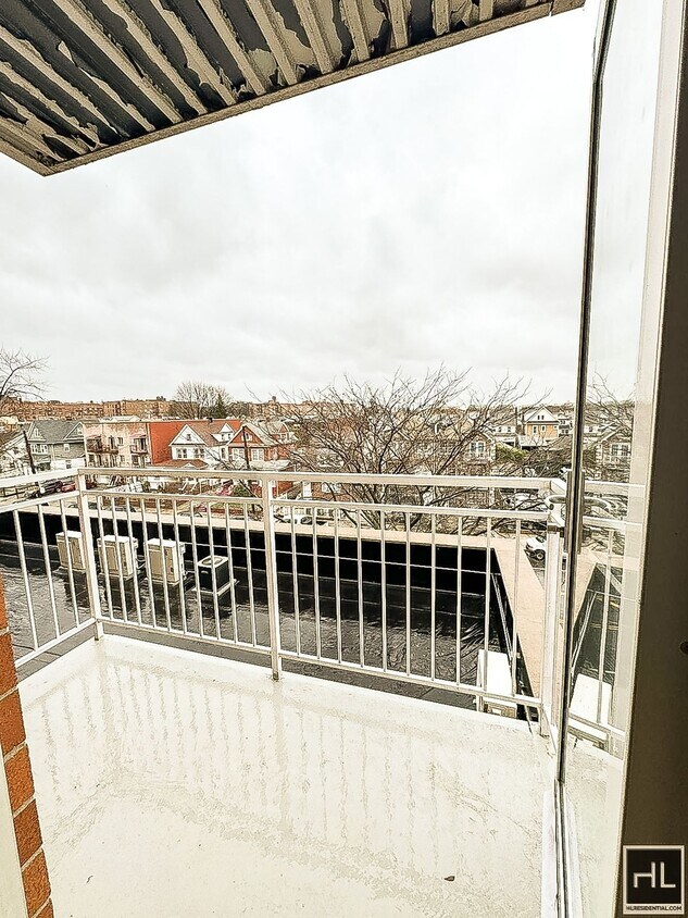 Primary Photo - 175th St, Jamaica