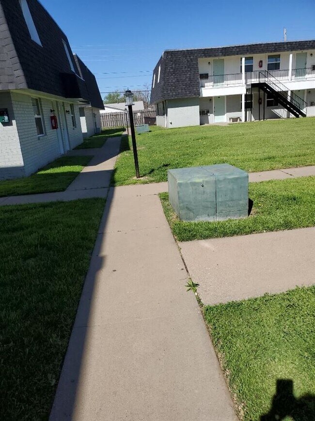 Foto del edificio - 2110 NW Lindy Ave