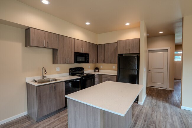 Foto del edificio - 5915 Joynak St S