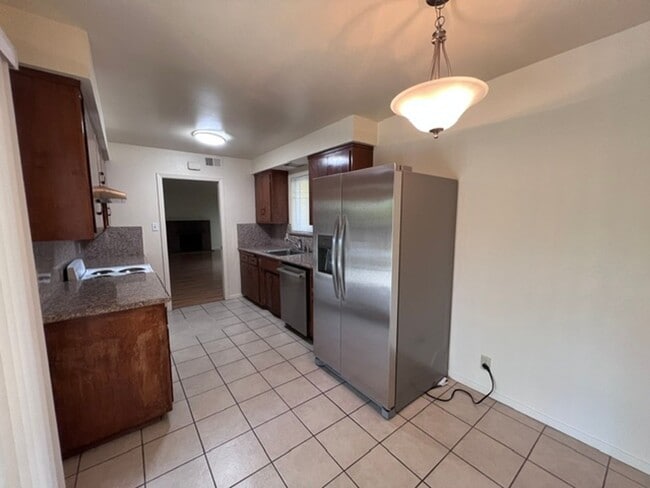 Building Photo - 6801 Las Palamitas Wy