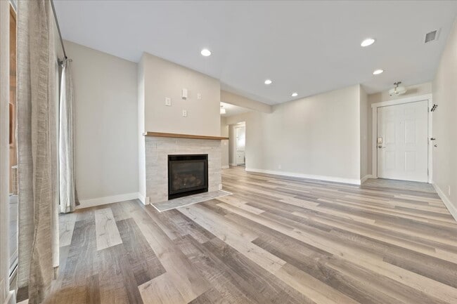 Foto del edificio - 2436 S Elizabeth St