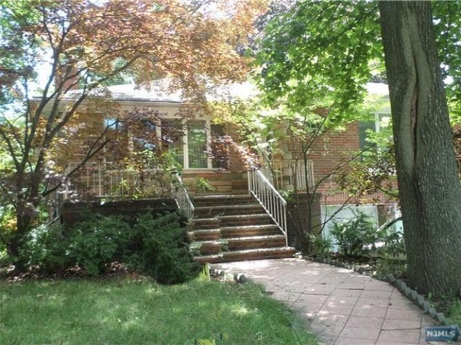 1384 Abbott Blvd, Fort Lee, NJ 07024 House Rental in Fort Lee, NJ