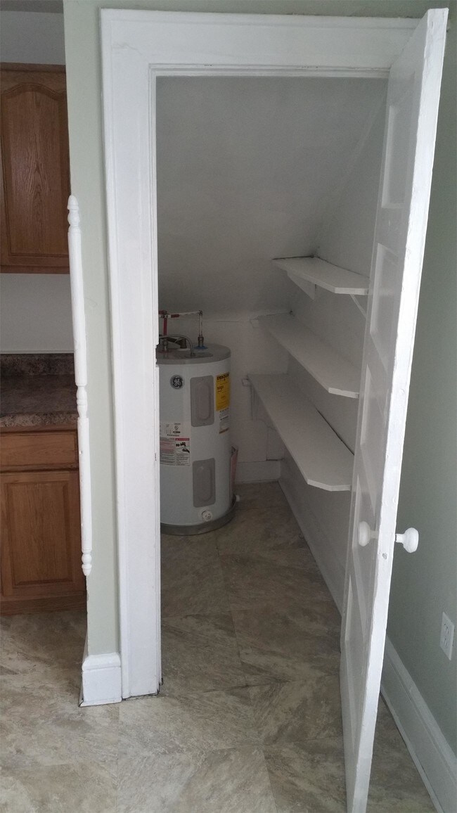 Foto del edificio - 117 Goldsmith Ave