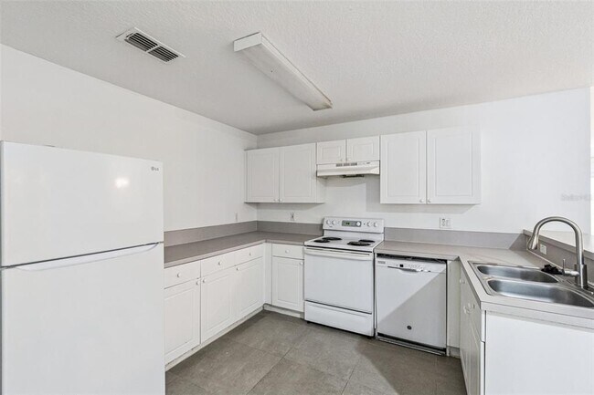 Foto del edificio - 8818 Grand Palms Cir