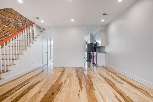Foto del edificio - 1220 Kennedy St NW