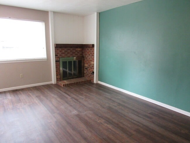 Building Photo - Condo In Arvada close to light rail
