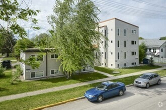 Building Photo - Warren Apartments