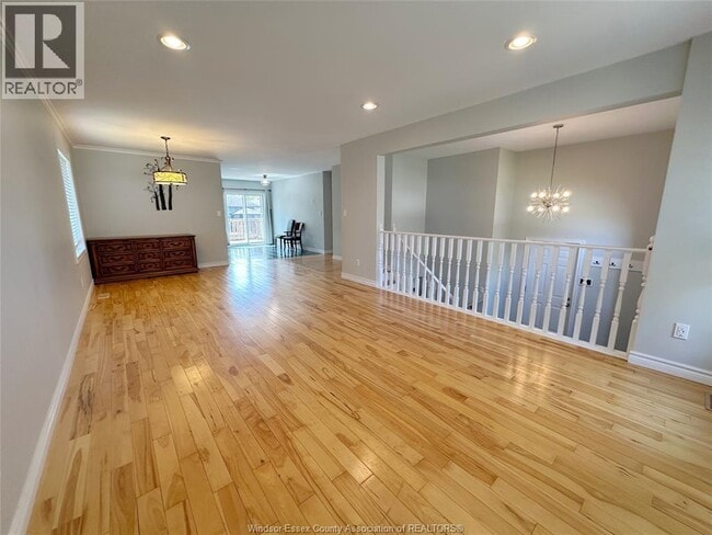 Building Photo - 1530 Outram Ave