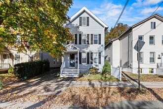 Building Photo - 136 Nash St