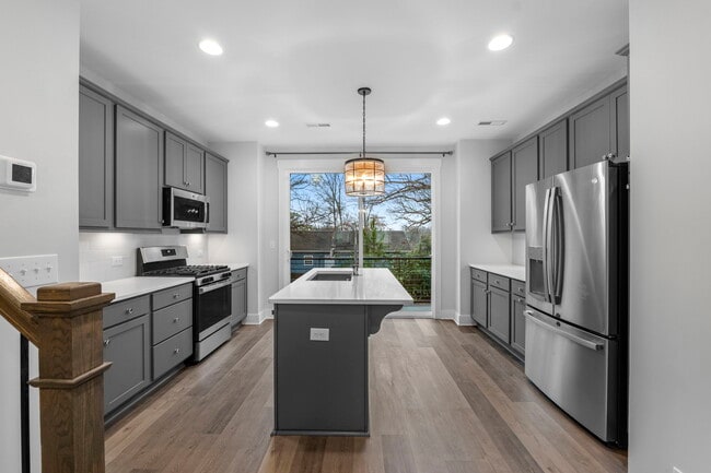 Foto del edificio - 644 W End Dr