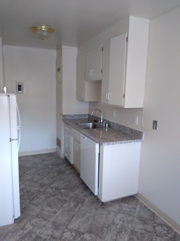 Foto principal - 50 Glen Eyrie Ave