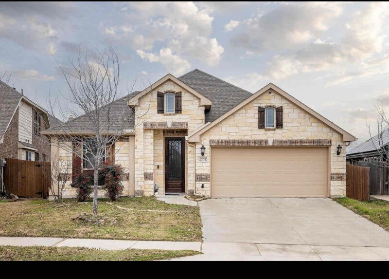 Photo - 4228 Sweet Clover Ln