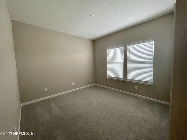 Building Photo - 106 Gan Wy