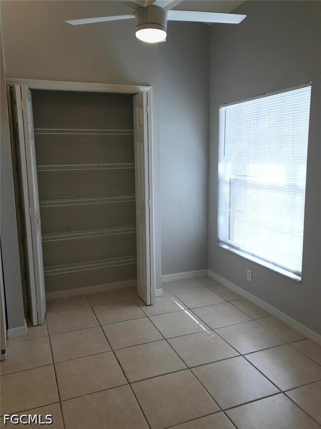 Foto del edificio - 4330 SW 7th Pl