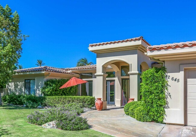 Building Photo - 42645 Castle Harbor Ct