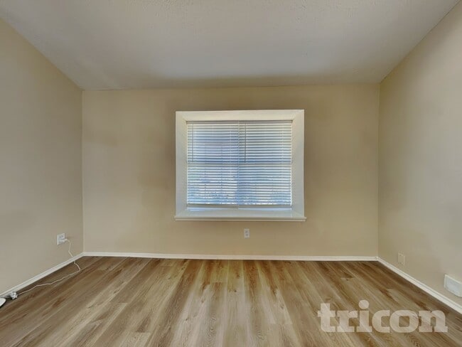 Building Photo - 1223 Cowden Ct