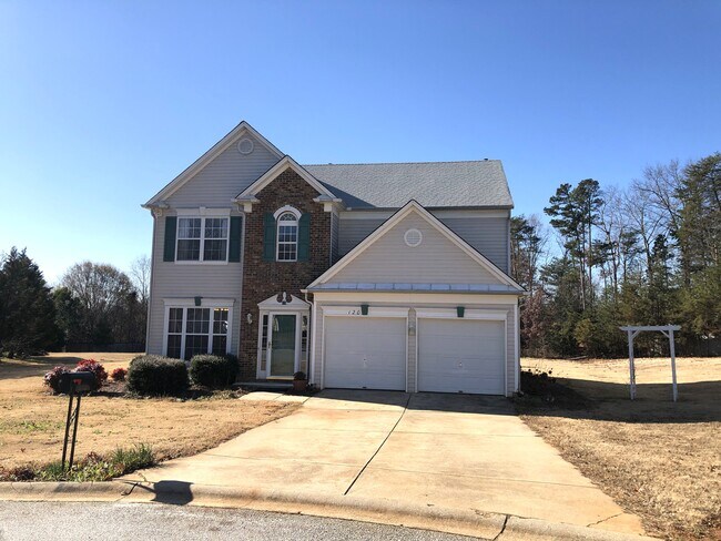 Building Photo - 120 Innisbrook Ln