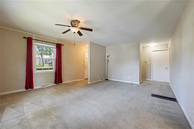 Building Photo - 1225 NE 43rd St