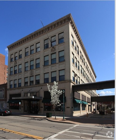 Foto principal - 150-152 N Main St