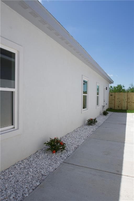 Building Photo - 5705 Notre Dame Ave