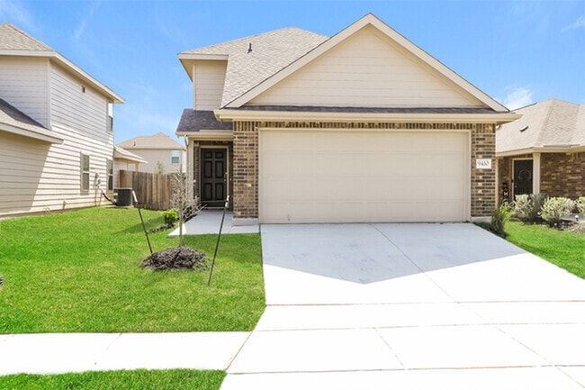 Building Photo - 9410 Dogwood Hill
