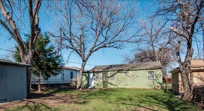 Foto del edificio - 1805 NW Dallas St