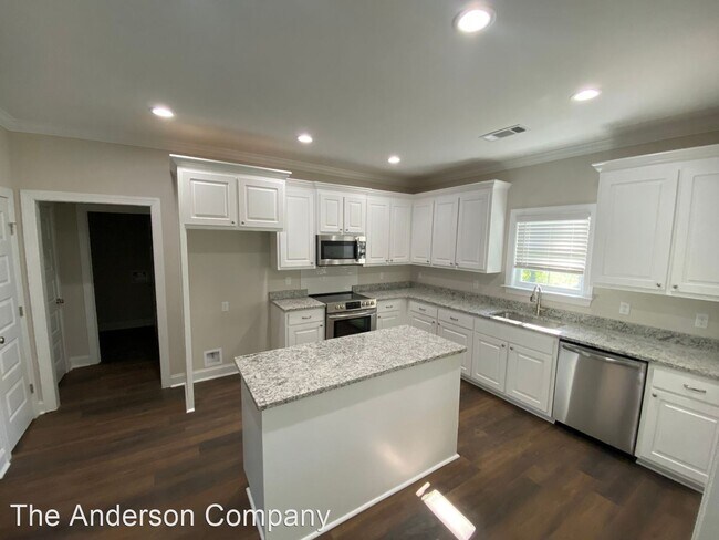 Building Photo - 4 br, 2 bath House - 3430 Bellingham Lane