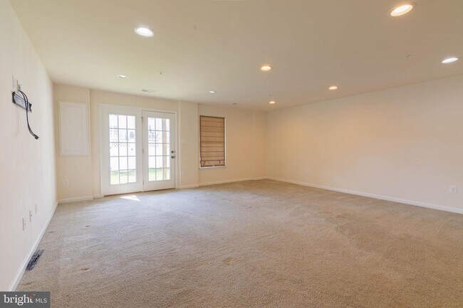 Building Photo - 6407 Walcott Ln
