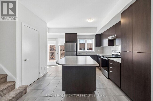 Photo du bâtiment - 1525 Kingston Rd