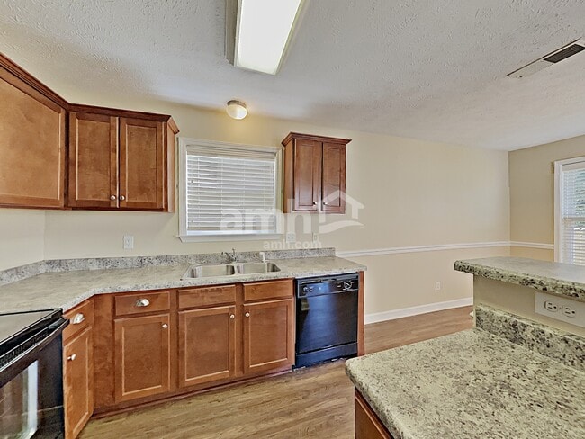 Foto del edificio - 2057 Sparco Cir