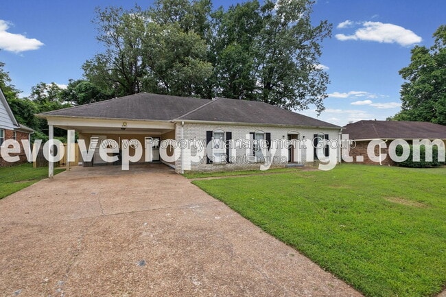 Photo - 5331 Pipers Gap Drive House