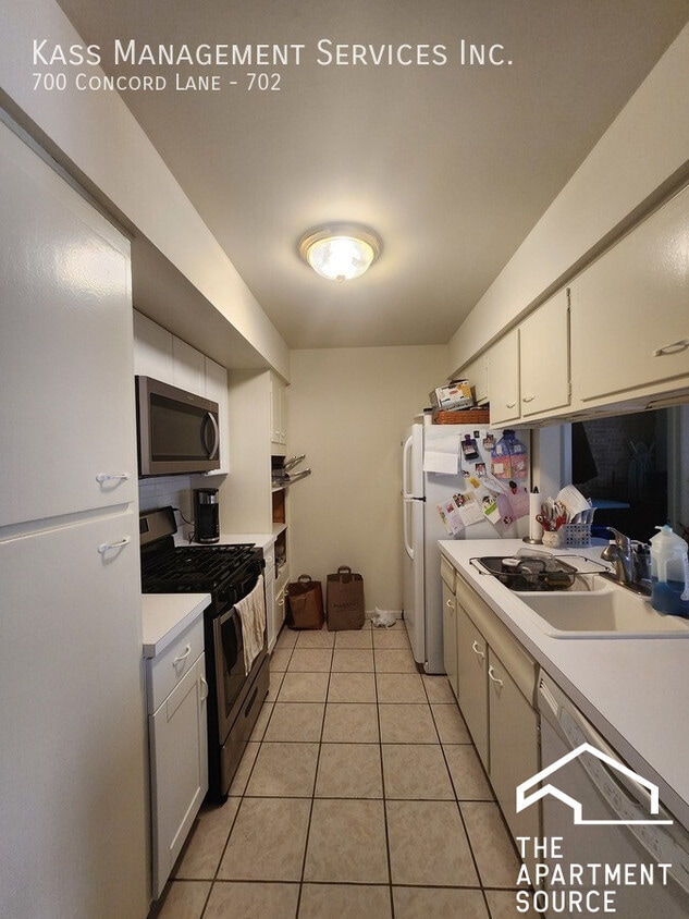 Foto principal - 700 Concord Ln