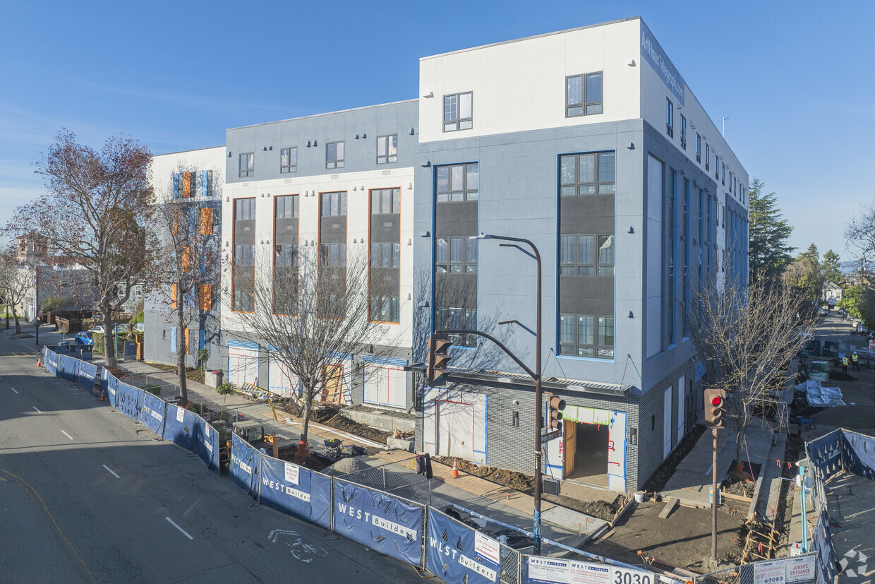 ArtHaus Telegraph - ArtHaus Telegraph