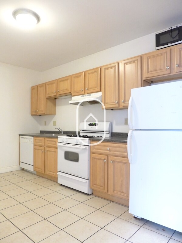 Building Photo - 103 Evans Rd